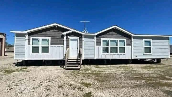 The Meadowlands Homestead — Expansive Double Wide - image 1